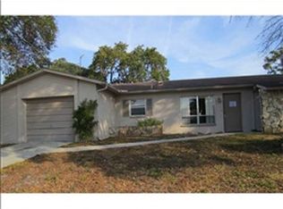 7337 Executive Woods Ct, Port Richey, FL 34668