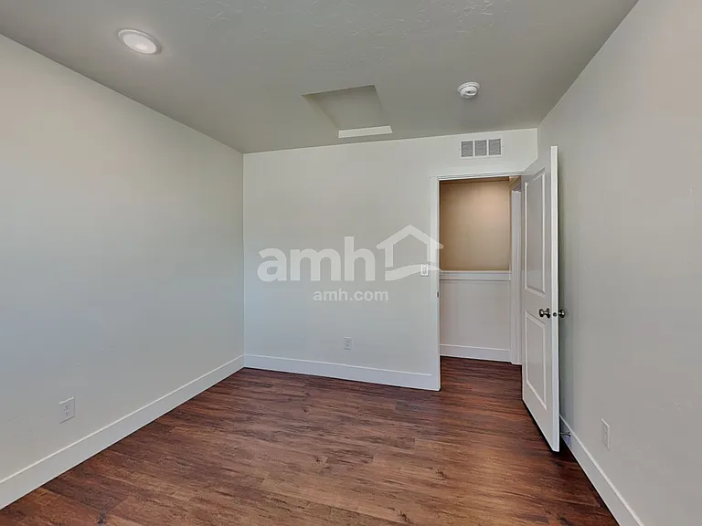 9357 Clancey Ct — Photo 20