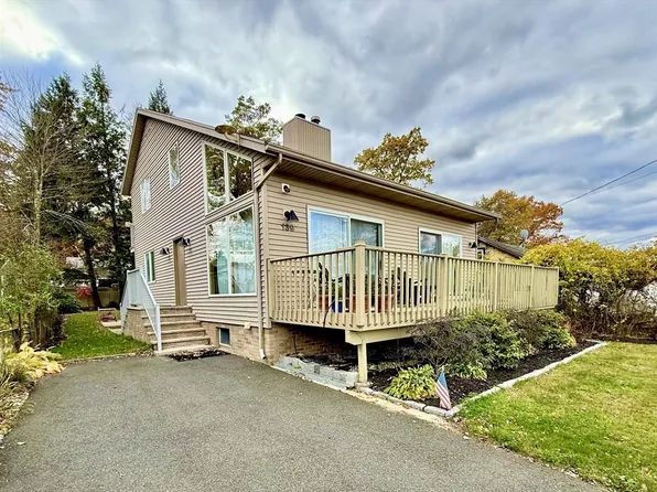 139 Congamond Rd, Southwick, MA 01077