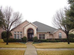 2216 Clearspring Dr S, Irving, TX 75063
