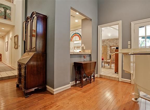 5th image of 9145 Stone Creek Pl