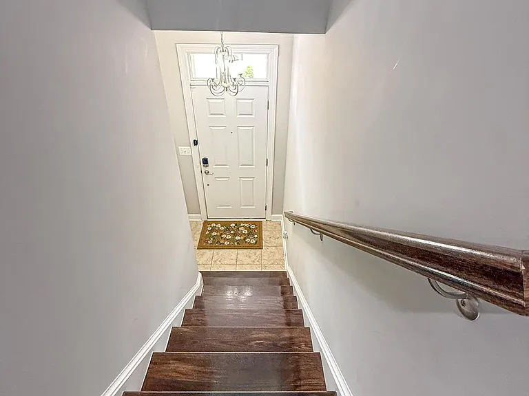 21268 Park Grove Ter — Photo 10