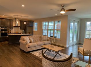 2171 Patchen Lake Ln, Lexington, KY 40505