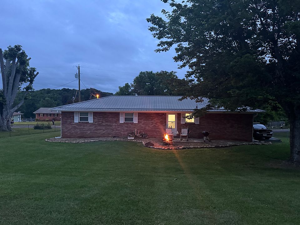 2nd image of 585 Wanda Dr