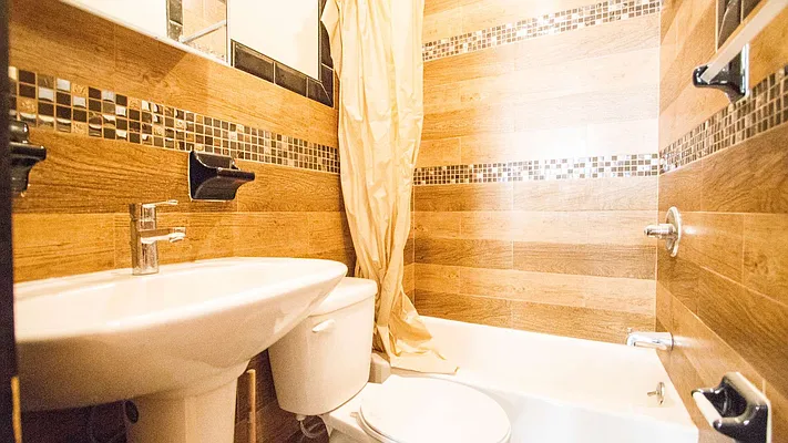 Rented by Nooklyn NYC LLC | media 41