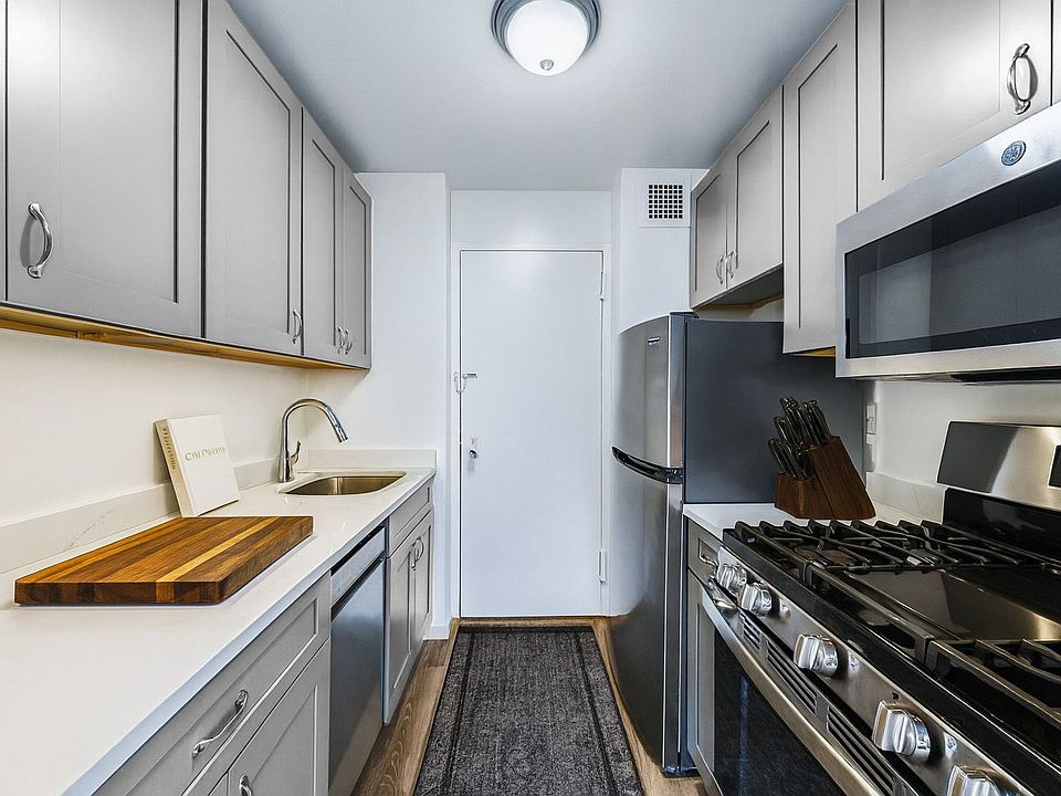 2nd image of 85 8th Ave #5KK