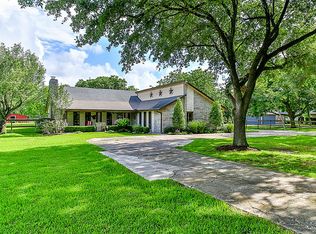 11715 N H St, La Porte, TX 77571