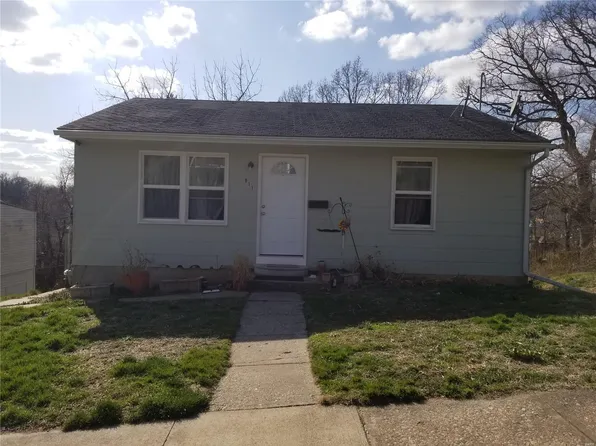 611 Pine St, Hannibal, MO 63401