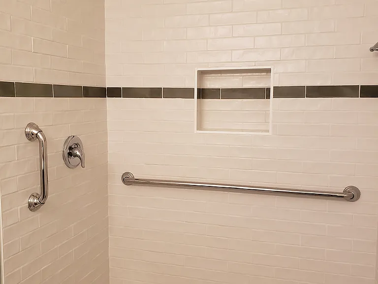 2nd bathroom - newly remodeled.