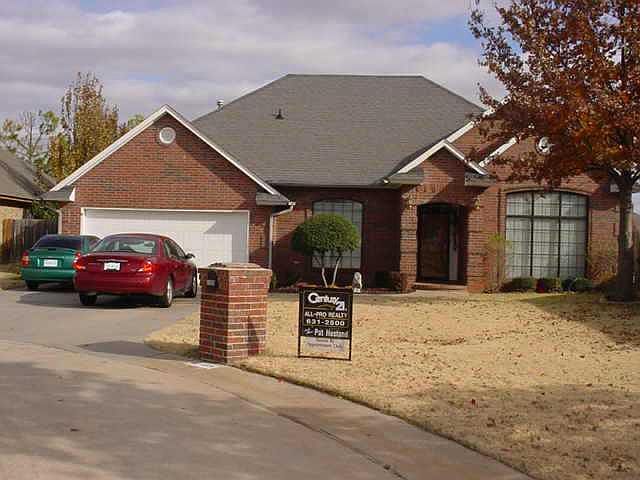 2nd image of 11228 S Kingsgate Dr