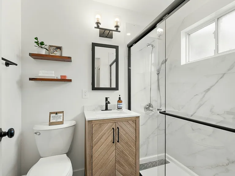 231 Price St #4 — Photo 11
