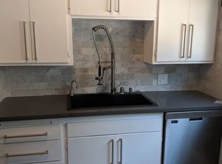 4361 Ventura Canyon Ave APT 2, Sherman Oaks, CA 91423