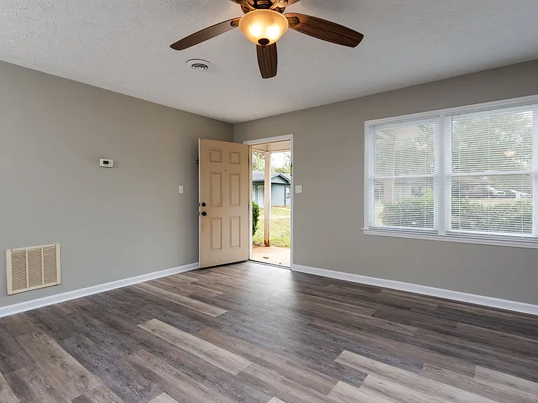196 Park Ridge Pl — Photo 4