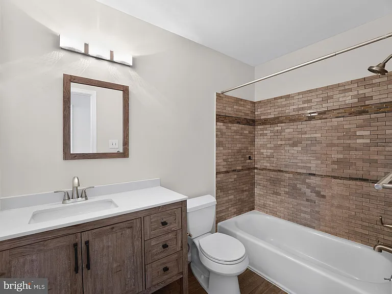7740 Bristol Square Ct — Photo 25