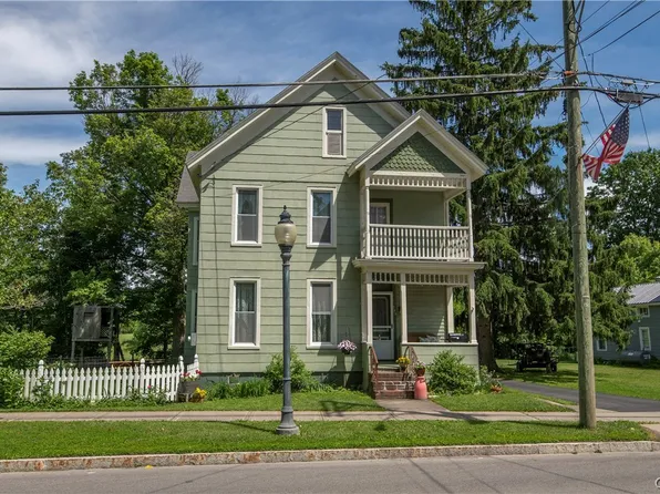181 Sanger Ave, Waterville, NY 13480