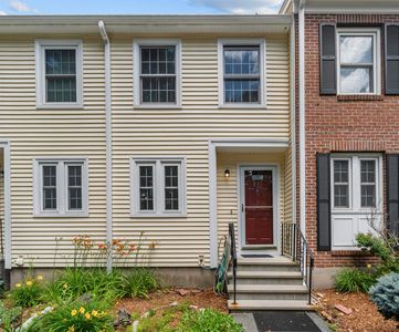 923 Fox Hollow Way #923, Manchester, NH, 03104