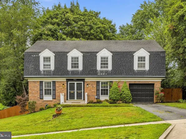 9712 Hill St, Kensington, MD 20895