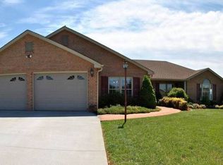 1126 Jeb Stuart Pl, Forest, VA 24551