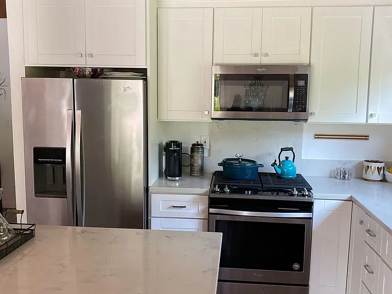 871 Park Ave — Photo 27