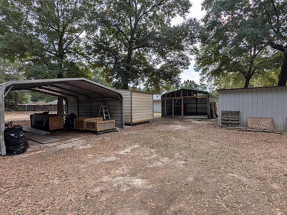5th image of 6804 Larriet Ln