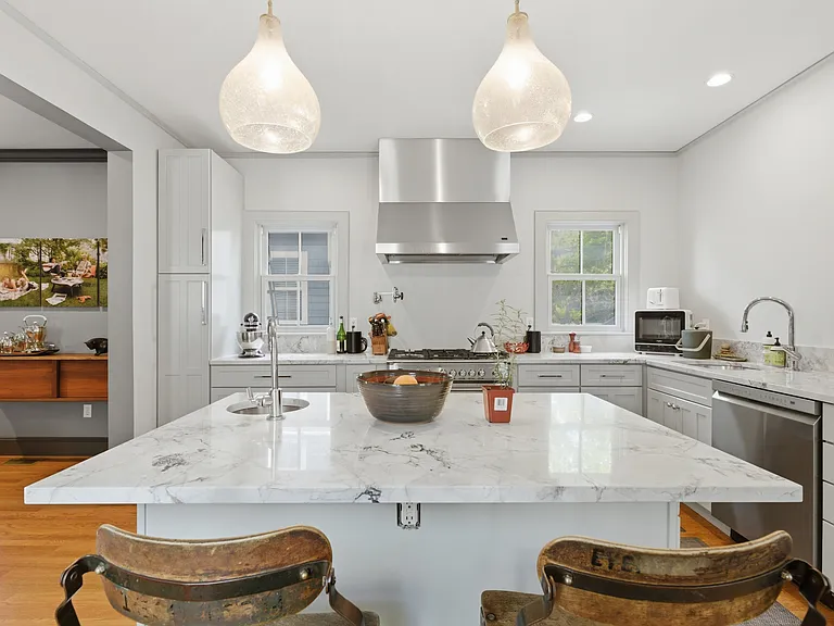 32 Tremont St #1 — Photo 10