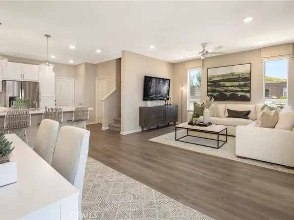 1042 Arrowood Trl, Vista, CA 92081