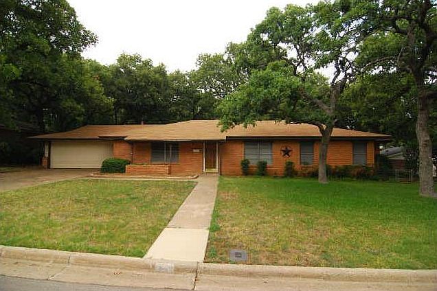 1st image of 624 Ponderosa Dr