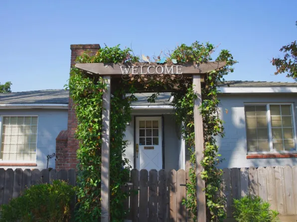 409 Camellia Way, Modesto, CA 95354