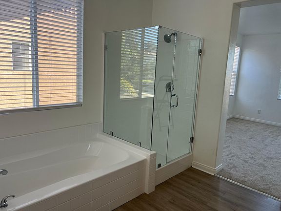 5th image of 5198 Mariner Dr