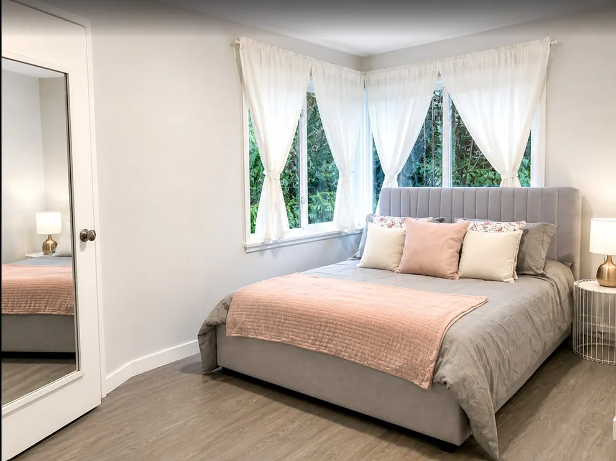 Building Photo - 3750 Edgemont Blvd #1