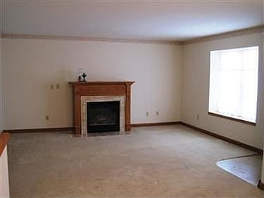 2nd image of 100 Thorn Way