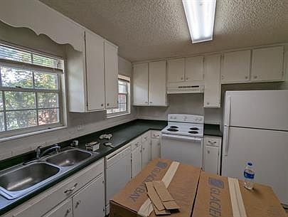 3rd image of 2397 Gregory Dr