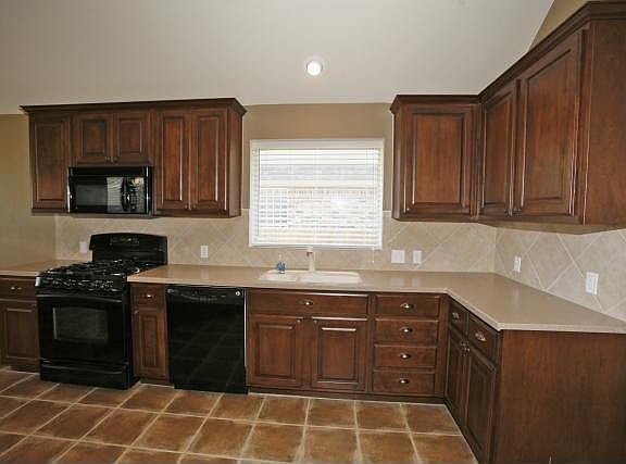 Birch Cabinets, Double Convection Gas Oven w/griddle 