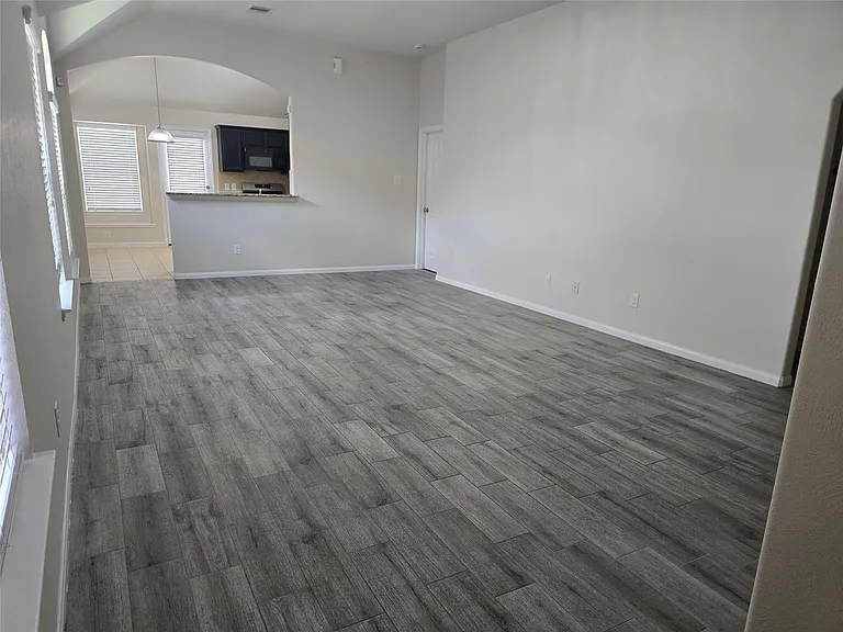 15106 Winter Valley Ct — Photo 3