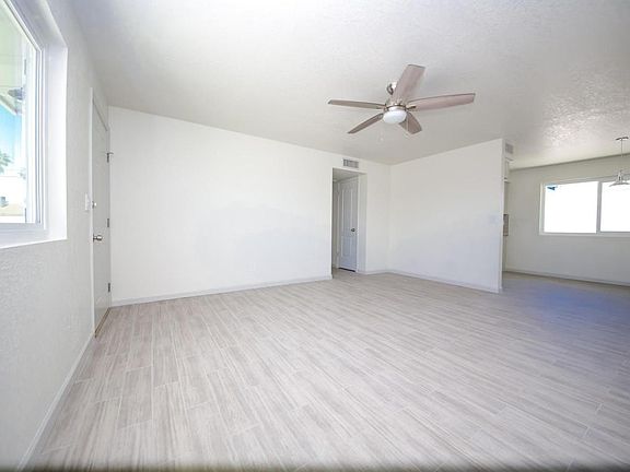 4th image of 3193 Pioneer Dr