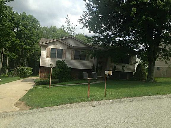 2nd image of 1345 Denton St