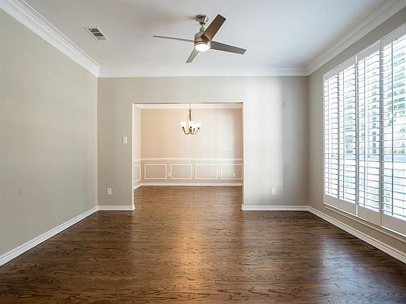 5th image of 1614 Forest Bend Ln
