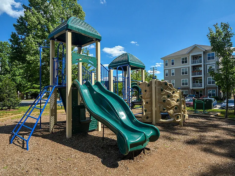 Orchard Park — Photo 19