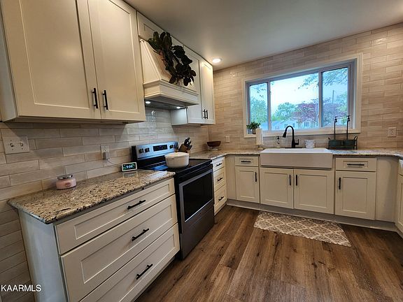4th image of 1119 Circle Dr