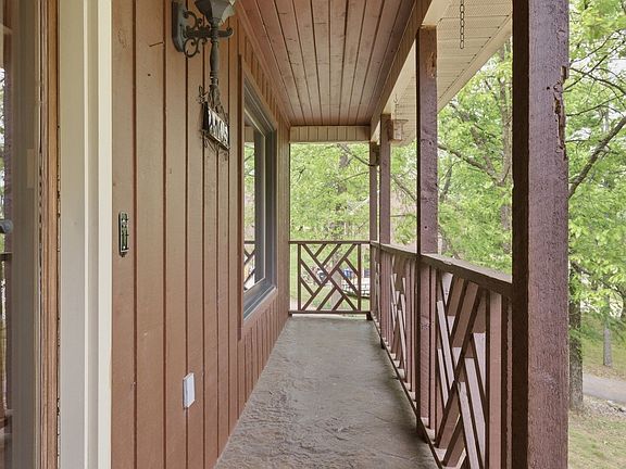 5th image of 2105 Alpine Dr