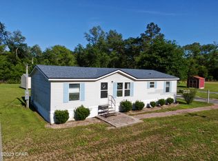 4984 Old U South Rd, Marianna, FL 32446