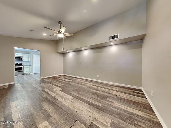 2nd image of 10523 W HEATHERBRAE Drive