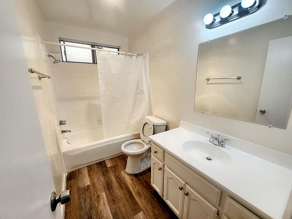 5th image of 121 S Catalina St #101