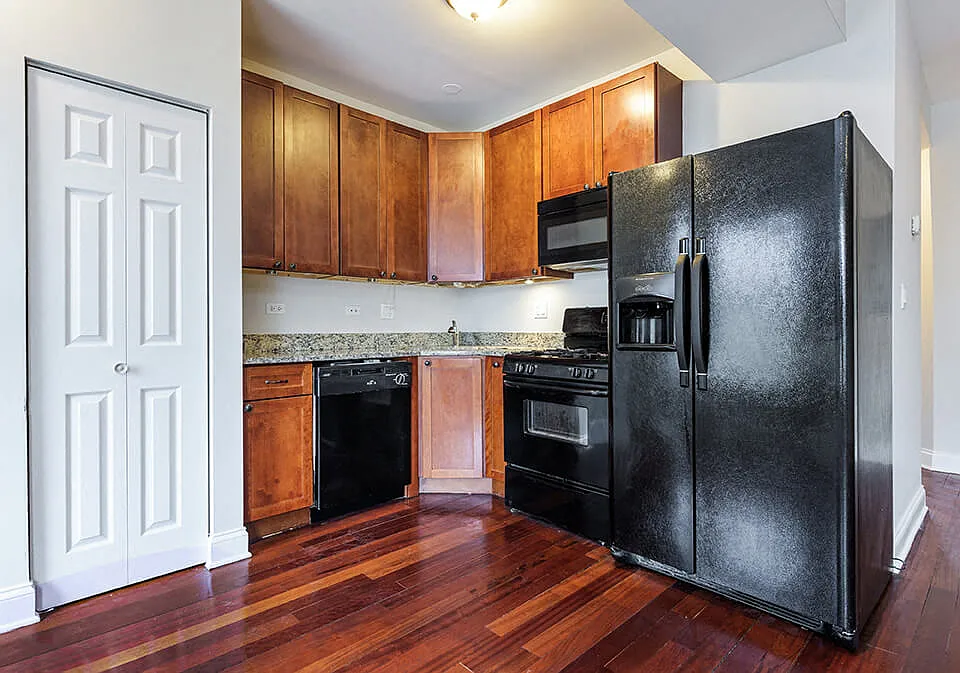 6500-08 N Claremont Ave.