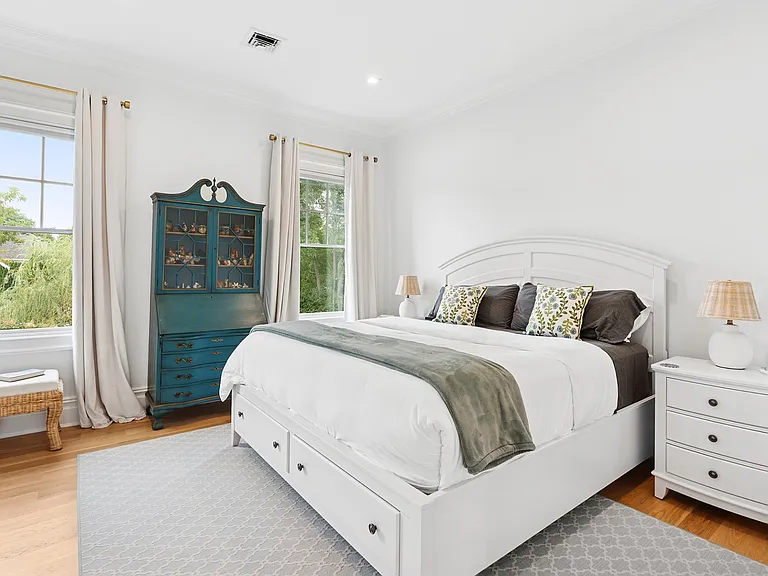 83 Bridgehampton Sag Hbr — Photo 15