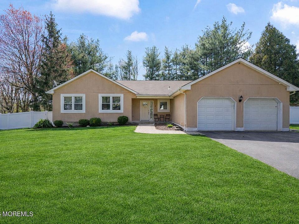 1st image of 6 Rockwell Cir