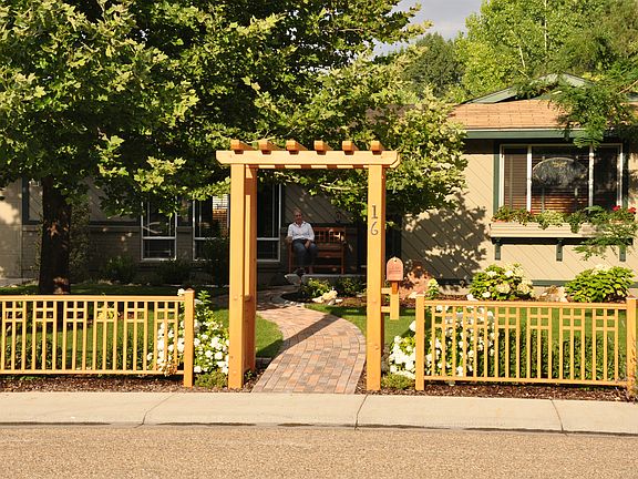 3rd image of 16 N Park Dr