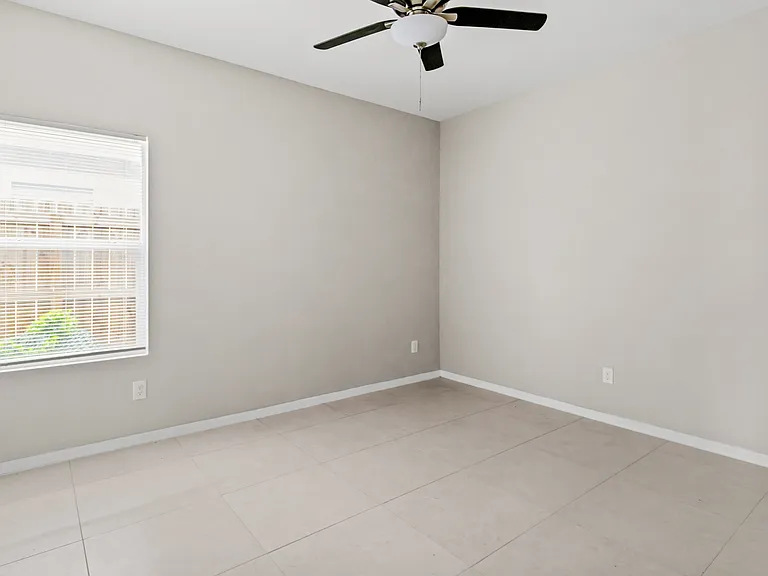 1405 Alta Vista Dr #1 — Photo 9