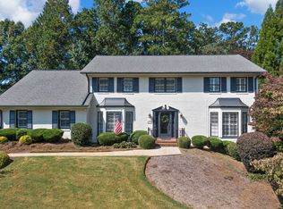 5248 Wynterhall Dr, Dunwoody, GA 30338