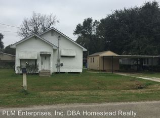1430 Spring St, Nederland, TX 77627